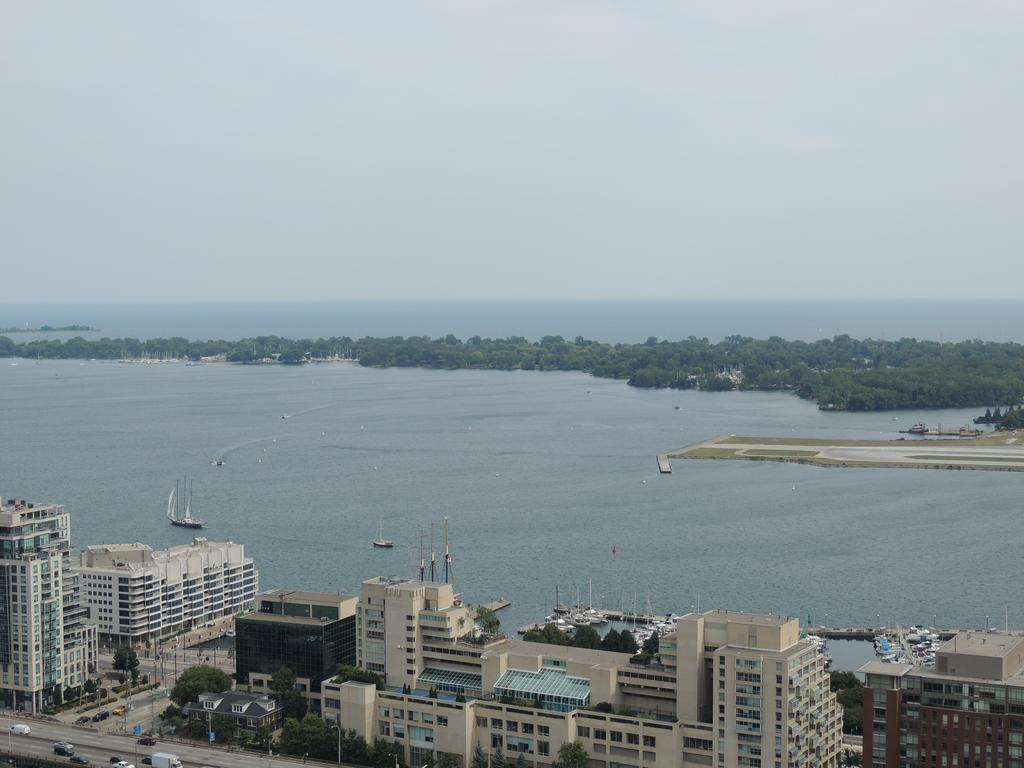 Tvhr - Luxury Condos In Heart Of Downtown Toronto Kültér fotó