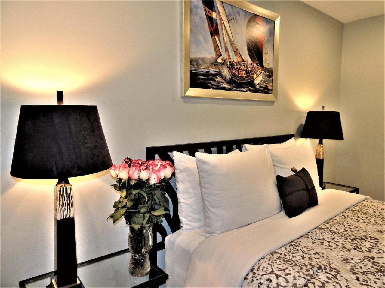 Tvhr - Luxury Condos In Heart Of Downtown Toronto Kültér fotó
