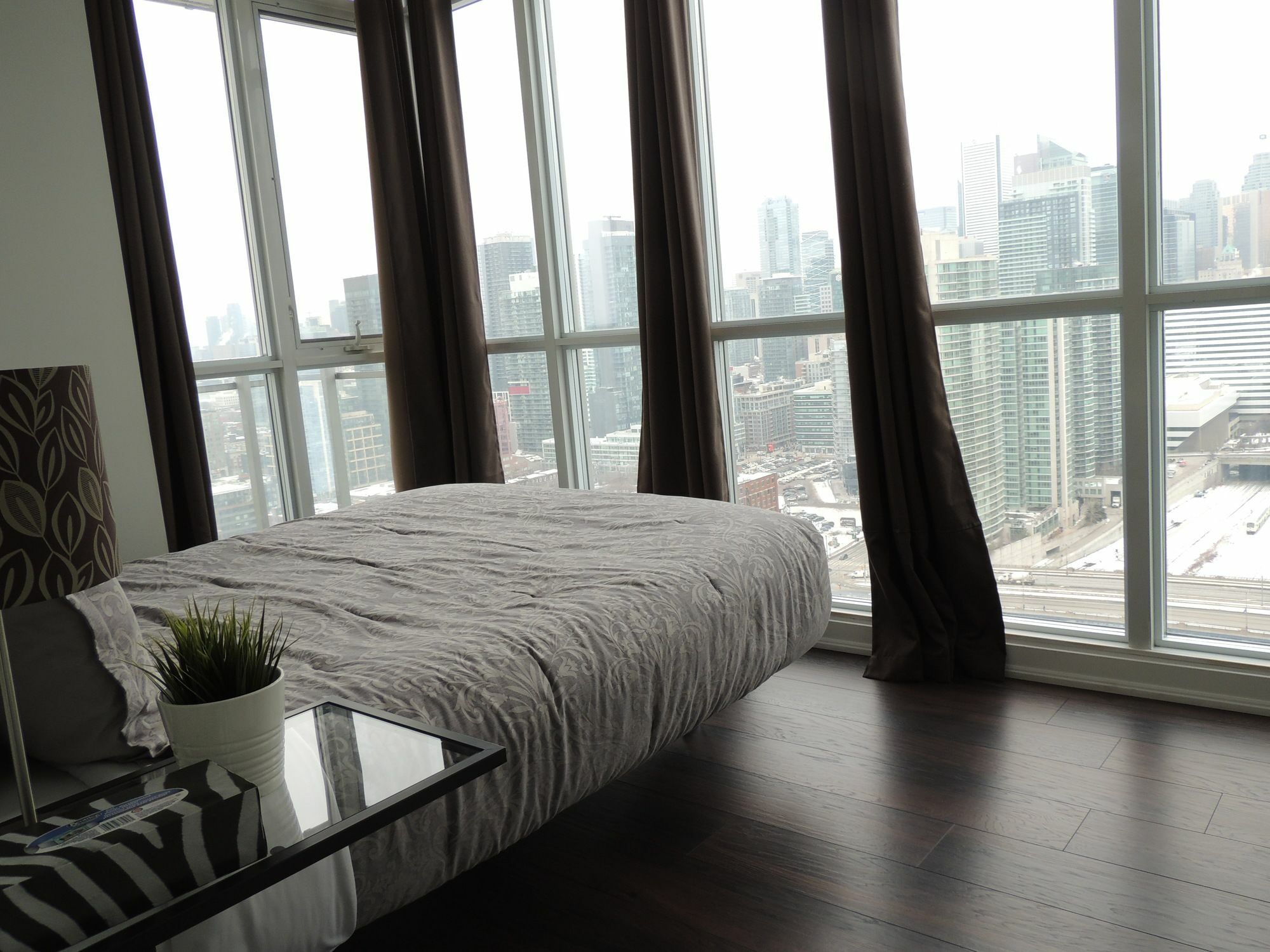 Tvhr - Luxury Condos In Heart Of Downtown Toronto Kültér fotó