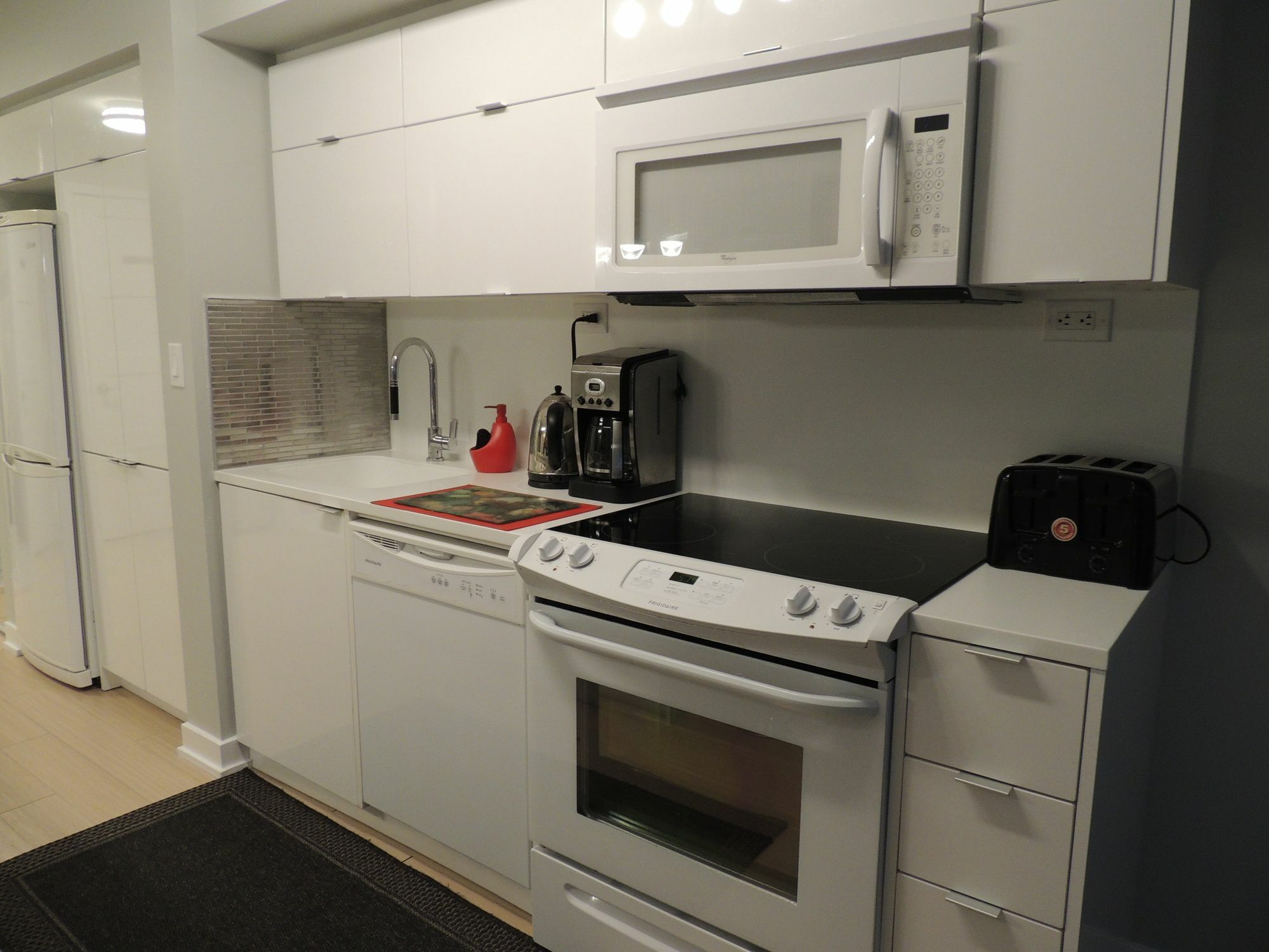 Tvhr - Luxury Condos In Heart Of Downtown Toronto Kültér fotó